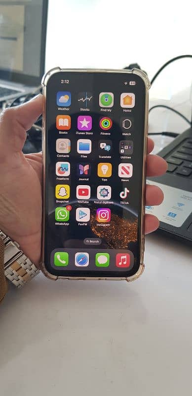 iphone 13 pro jv condition 10/10 ONLY Text me on WhatsApp 1