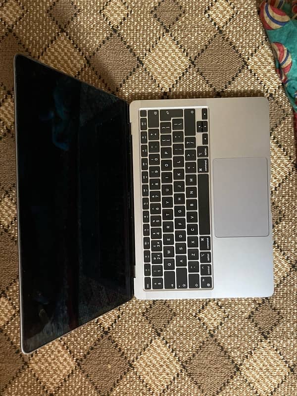 urgent sale! macbook air m1 2