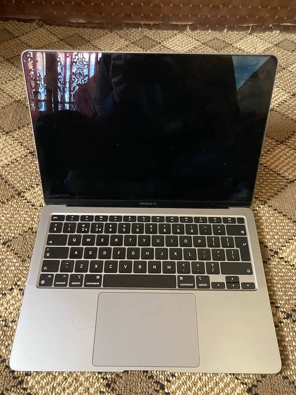 urgent sale! macbook air m1 3