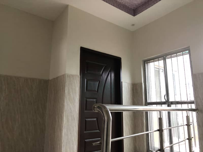 5 Marla Beautiful House For Sale With Gas In Paragon City Very Hot Location 9