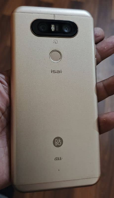 LG V34 Gold Color 0