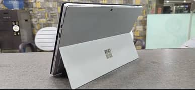 Microsoft surface 6 Pro i7 8th gen touch screen