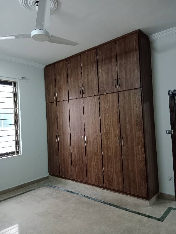 Upper Portion Available For Rent 6