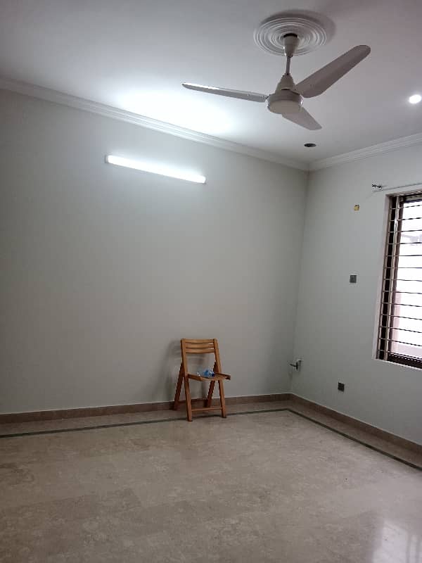 Upper Portion Available For Rent 8