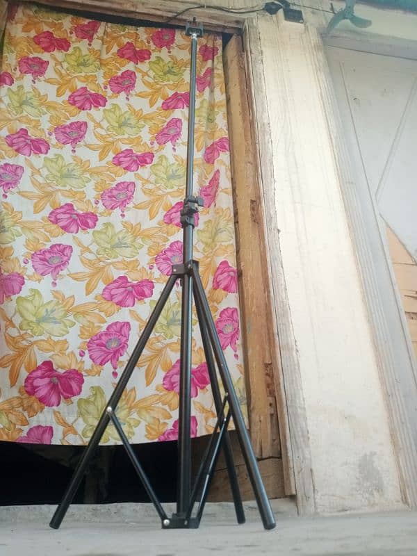 7ft tripod stand 6