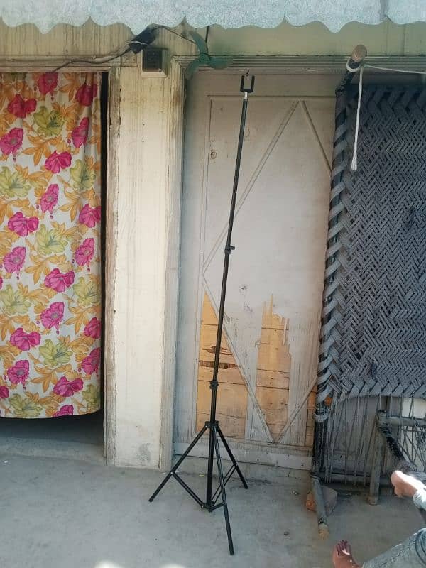 7ft tripod stand 7