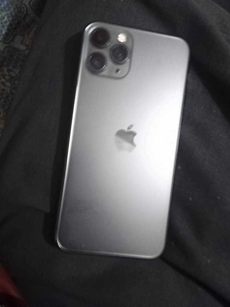 Apple iPhone 11 Pro 1