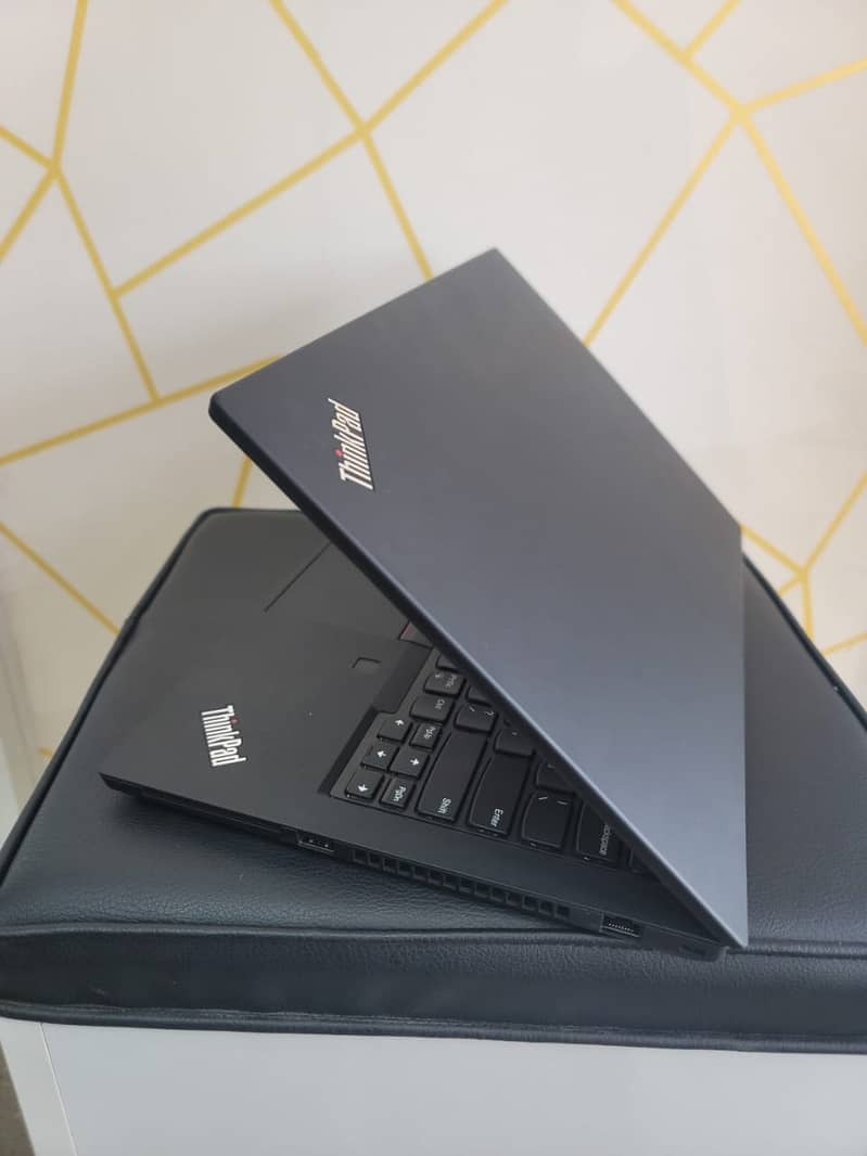 Lenovo ThinkPad T490 i7, T470 i5, X1 Carbon i7,  X1 Yoga i7, X390 i7 2