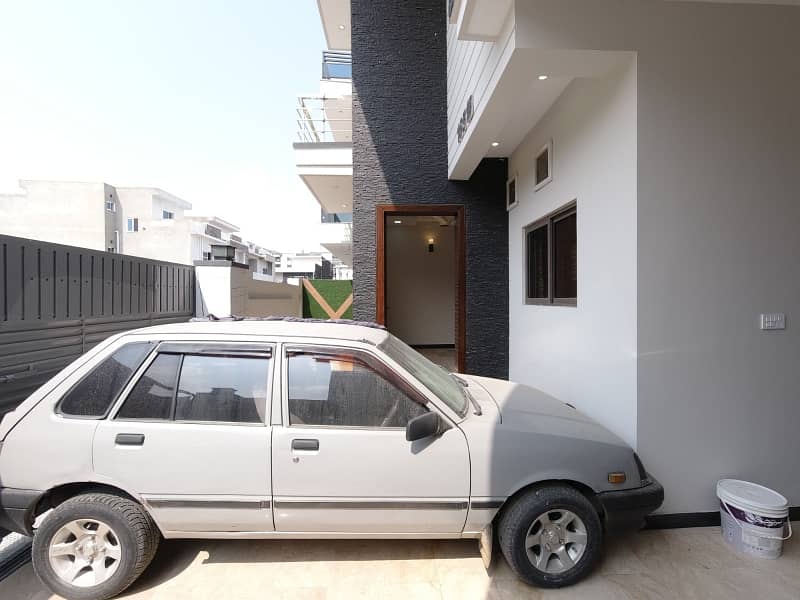 7 Marla House available for sale in Faisal Town phase 1 of block A islamabad pakistan 28