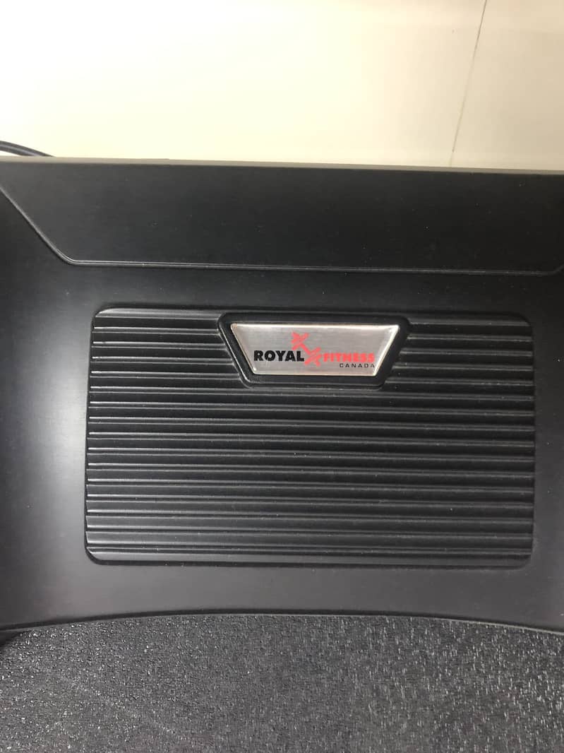 ROYAL FITNESS CANADA T510-C, Like New 2