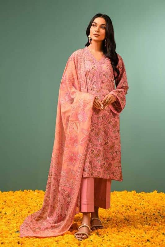 nishat suits a available _azam market 6