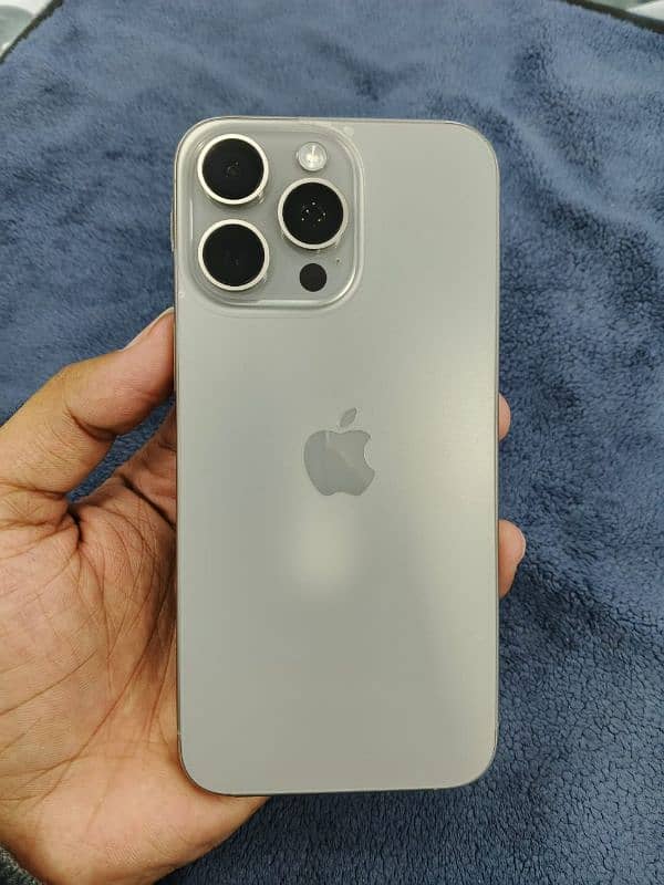 iPhone 15 pro max 256 Factory unlock 0