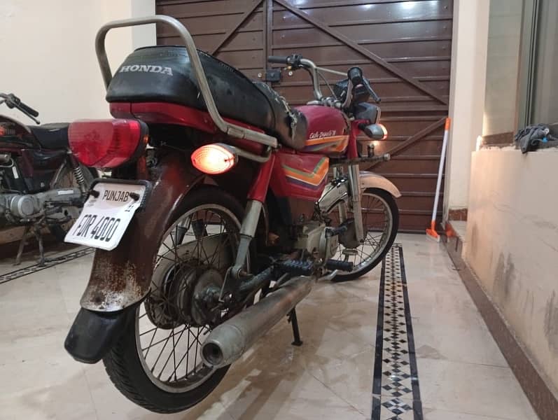 Honda CD70 2