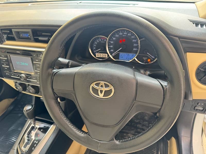 Toyota Corolla GLI 2019 12