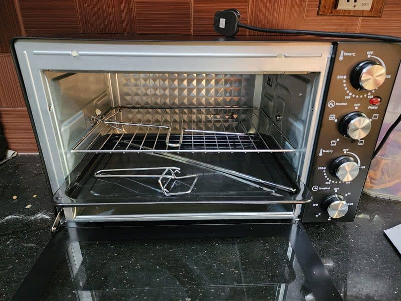 emjoi company electric oven came from Saudi Arabia 2