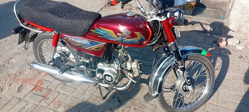 Honda cd 70 bike 4