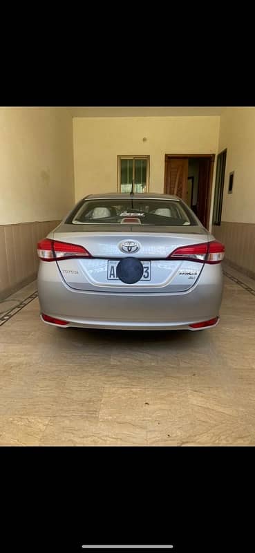 Toyota Yaris (MT) MINT CONDITION 1