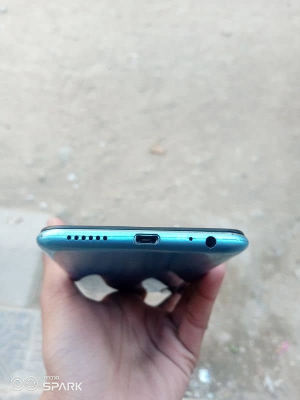 TECNO SPARK 4 5