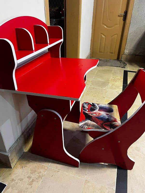 Study Table For sale in Chur Rwp. 0