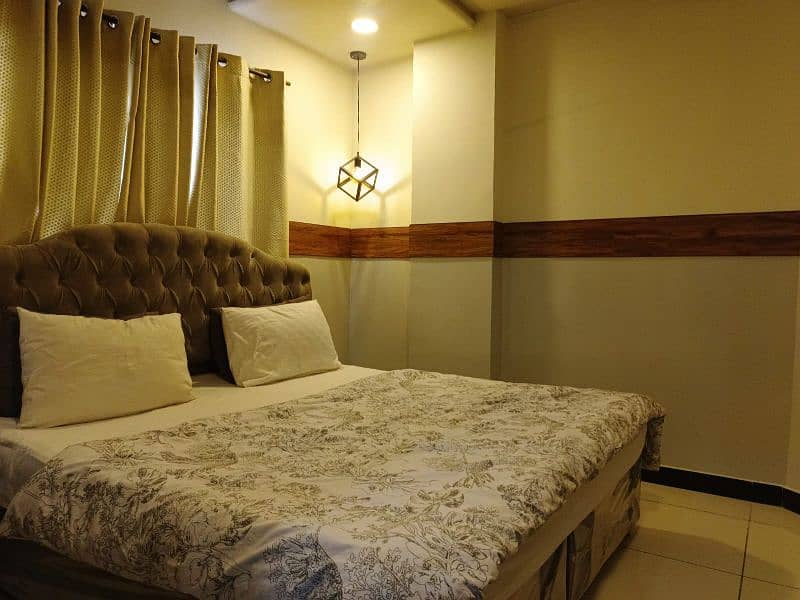 Fully furnished 1 Bed apartment Suites in Bahria town RWP Daily Basis 14