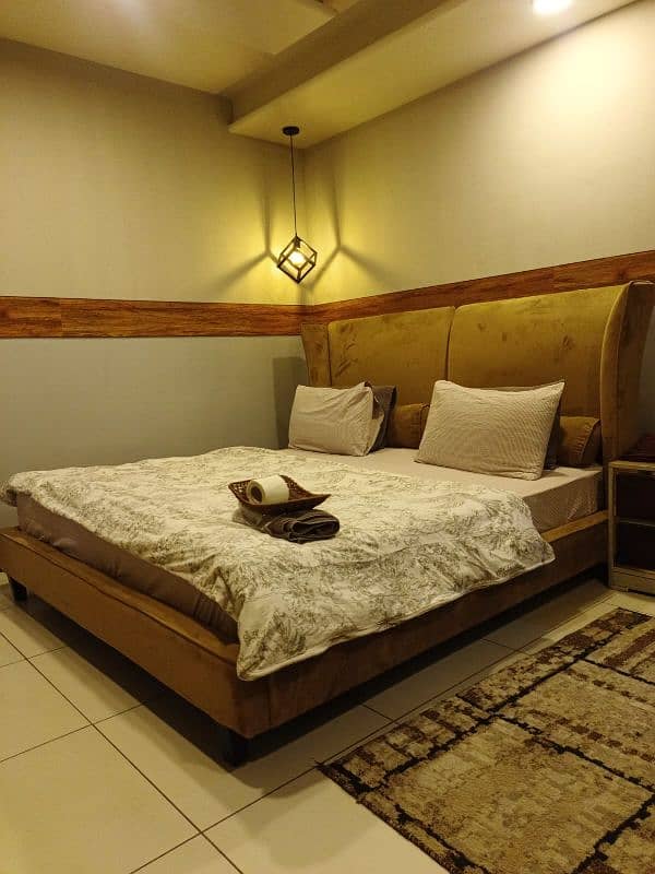 Fully furnished 1 Bed apartment Suites in Bahria town RWP Daily Basis 19