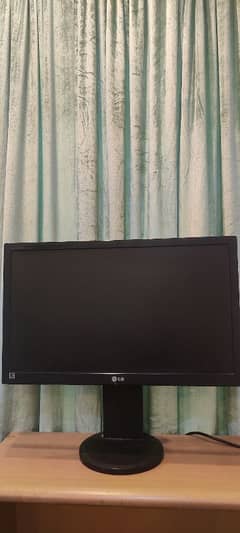 24 inch LG FLATRON Led