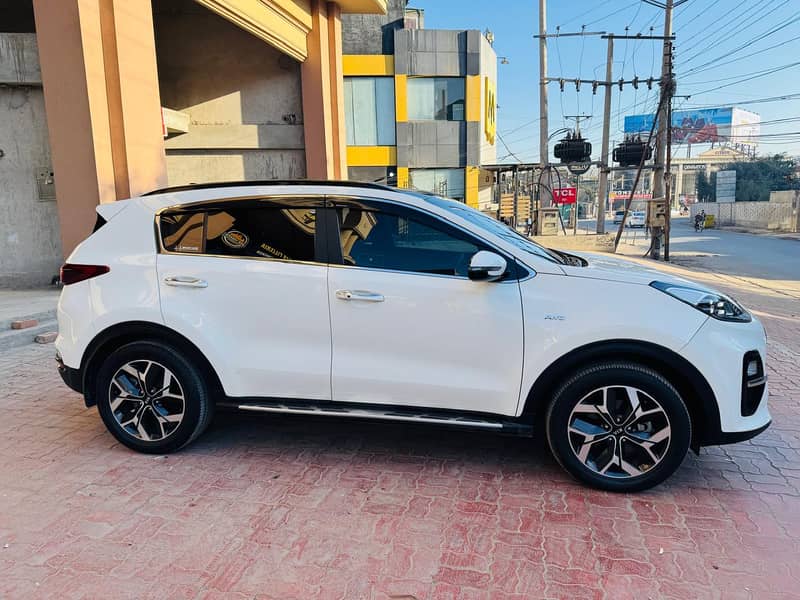 KIA Sportage 2022 AWD 2