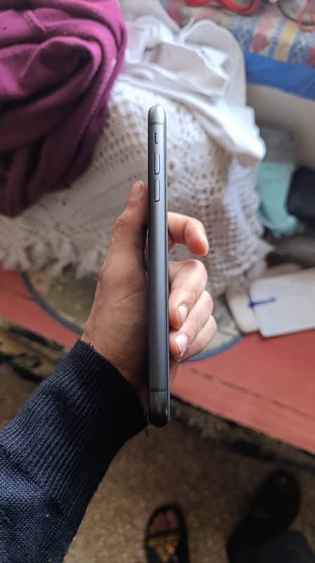 iPhone 11 64GB 2