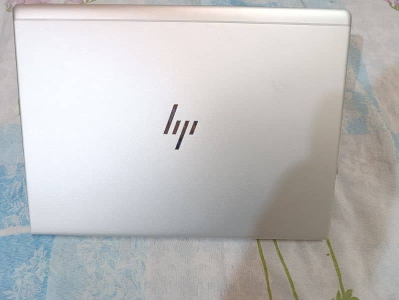 Hp laptop G6 830 1