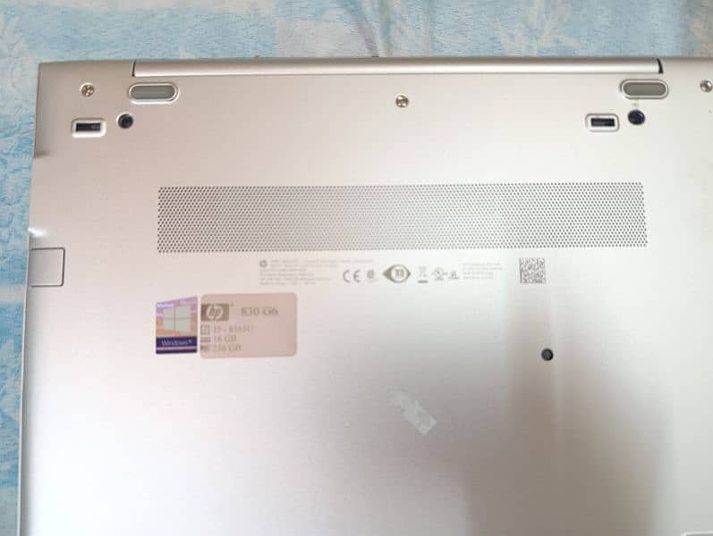 Hp laptop G6 830 3