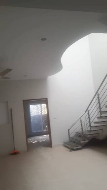 House For Sale E-11, Islamabad (30x60 | 8 Marla) 7