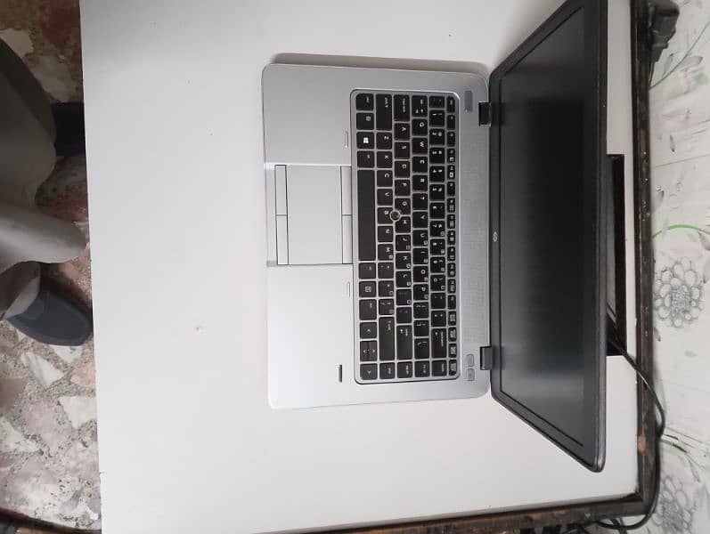 Hp Laptop 5th Generation 4