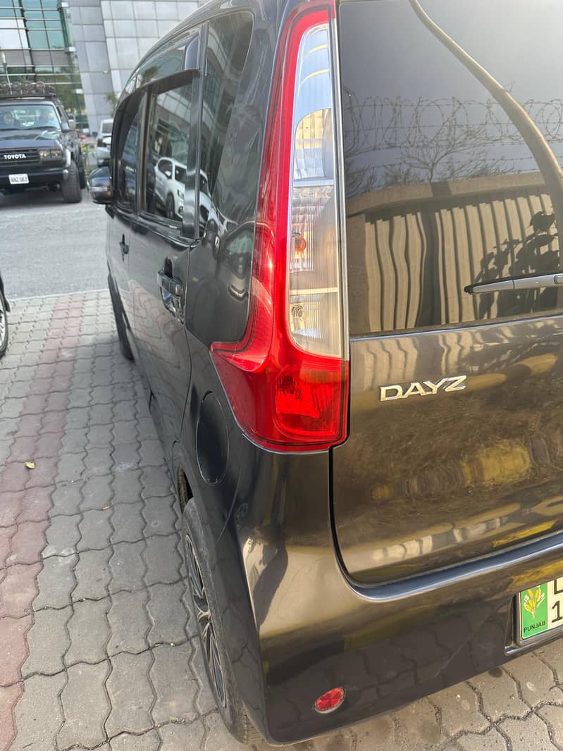 Nissan Dayz Highway Star 2014-2017 in Good Condition 2