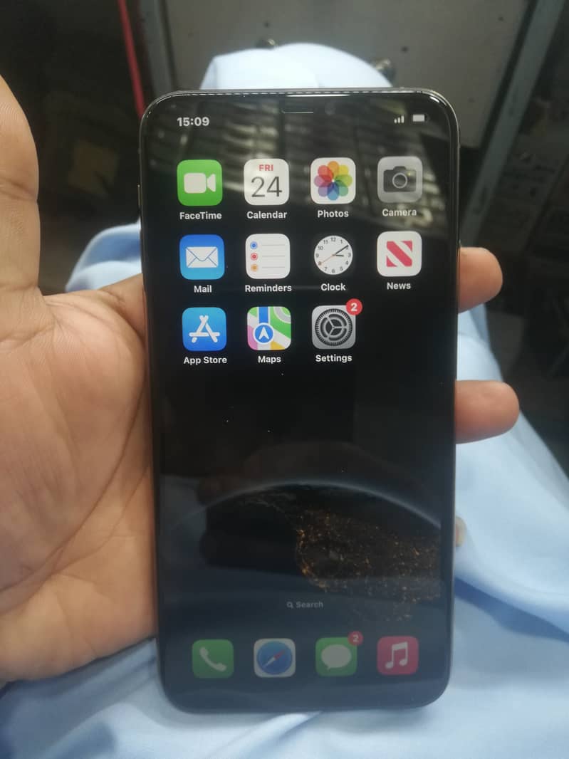 Apple iPhone 11 Pro Max 5