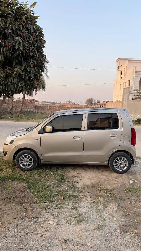 Suzuki Wagon R 2015 3