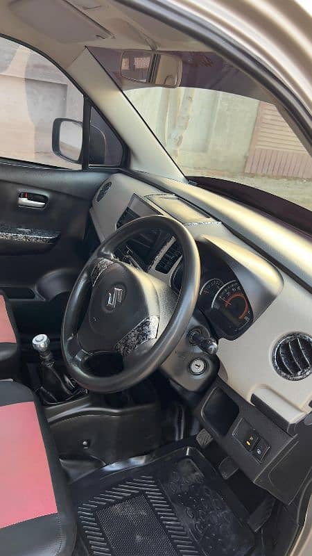 Suzuki Wagon R 2015 4