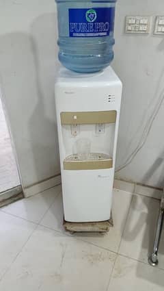 Water Dispenser For Sell