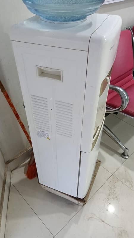 Water Dispenser For Sell 1