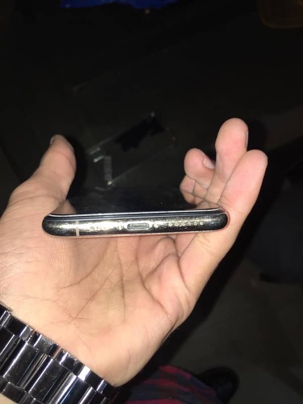 i phone xs 64gb non pta 10/9 condition 5