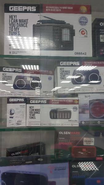 Geeprs radio new condition. pin pack whatap 0096890446487 3