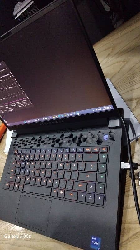 ALIENWARE M15R7 LAPTOP FOR SELL IN BOX PACK CONDITION 4