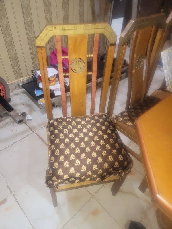 dining table with 6 chairs good condition 2