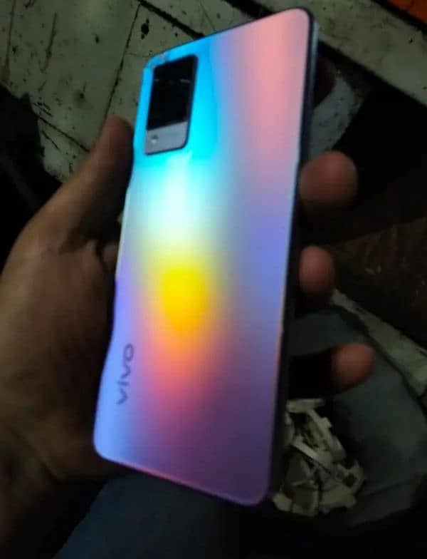 Vivo V21 best conditions 3