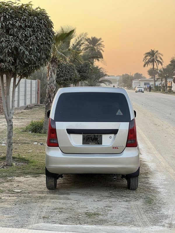 Suzuki Wagon R 2015 9