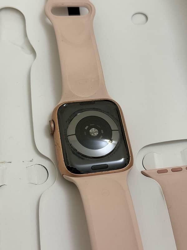 Apple Watch Series 5 44mm 8