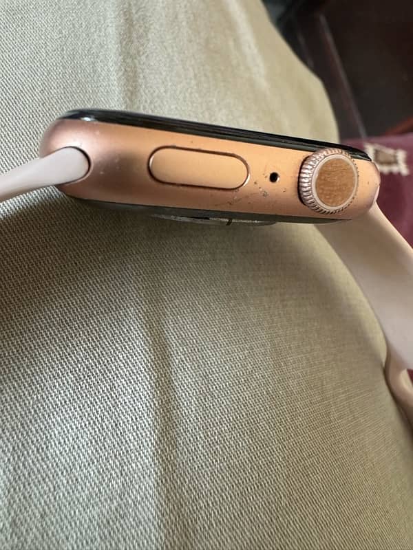 Apple Watch Series 5 44mm 13