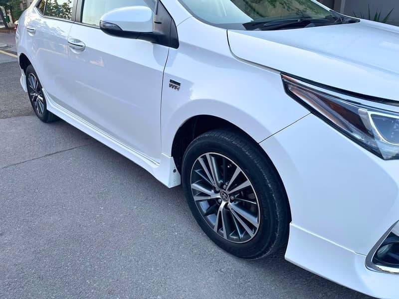 Toyota Corolla Altis 1.6 X CVT-I Special Edition 2022 9