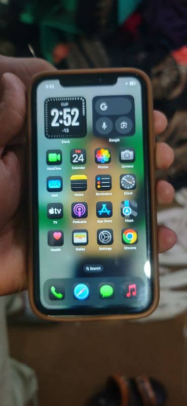 iphone XR 10/10 condition 5