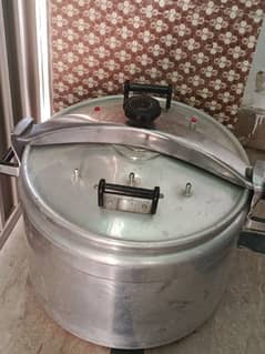 Cooker for sale 25to30kg