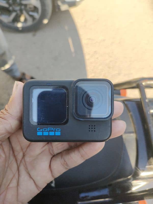 gopro hero 10 with box 1